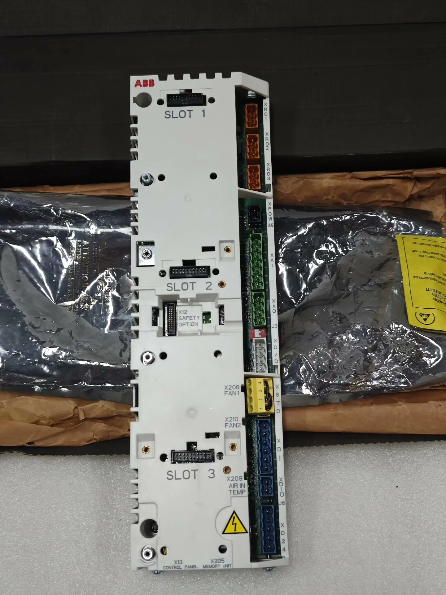 ZCU-14 3AXD 50000005164   لوحة تحكم لعاكس ABB