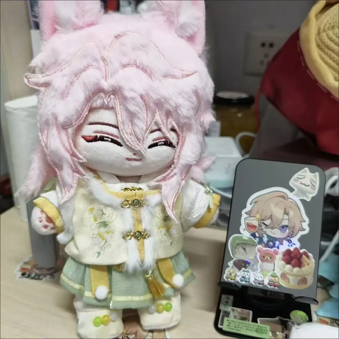 

Game Honkai: Star Rail Jiaoqiu Jiao Qiu Pink Mascot Costume Plush 20cm Doll for Cosplay Events