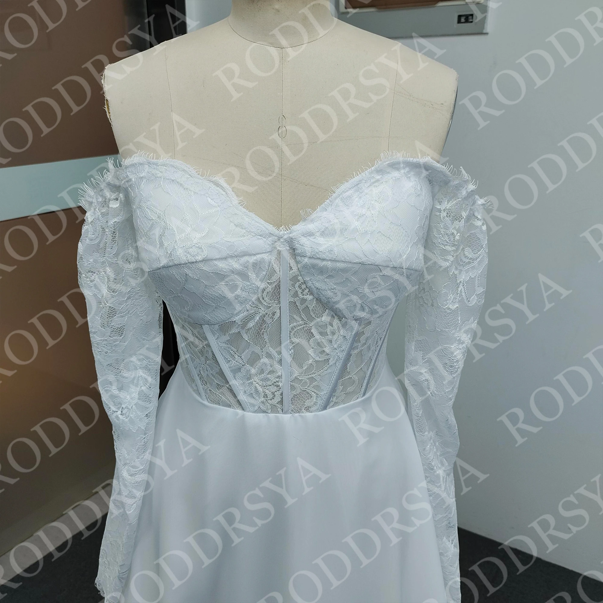 RODDRSYA Elegant Wedding Dresses Boho Woman Off Shoulder Lace Long Sleeves Split Bridal Dress Chiffon Customized Robe De Mariée
