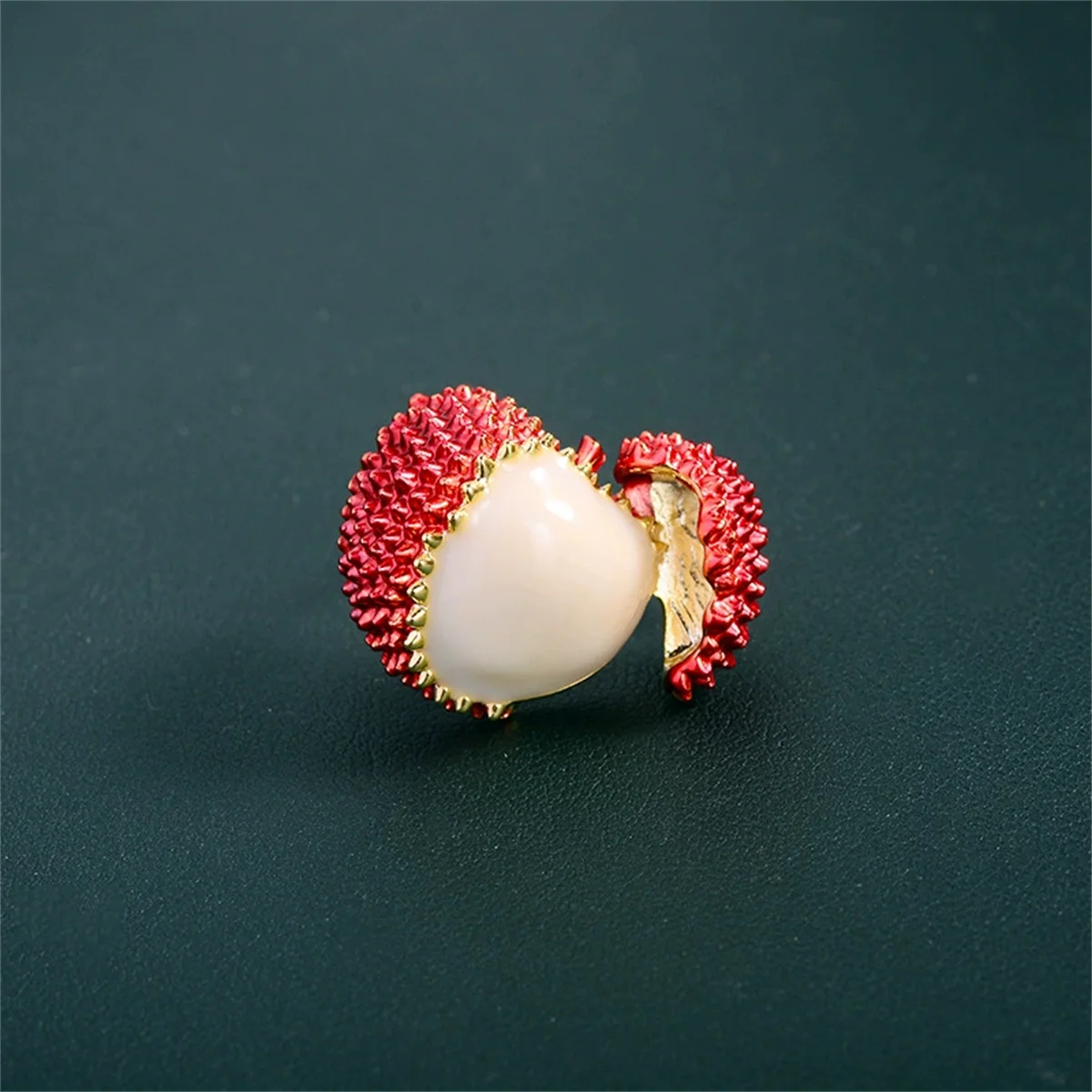 Broche de Lichi Moderno y Encantador, Pin de Fruta Creativo y Lindo, Edición Coreana, Accesorios de Joyería Personalizados, Regalo para Fiestas, Cumpleaños y Festivales