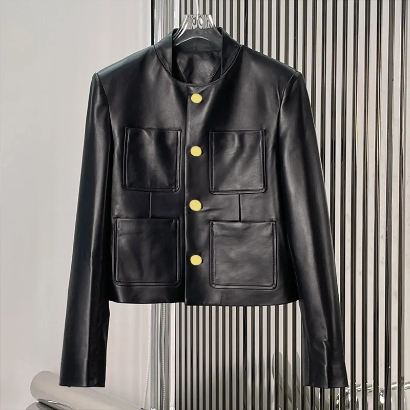 เสื้อแจ็คเก็ตหนังสั้นคุณภาพสูงสำหรับผู้หญิง ดีไซน์หรูหราแบบเรียบง่าย มีกระเป๋าหลายช่อง รุ่นใหม่ยอดนิยมปี 2025 รหัสสินค้า 25121961