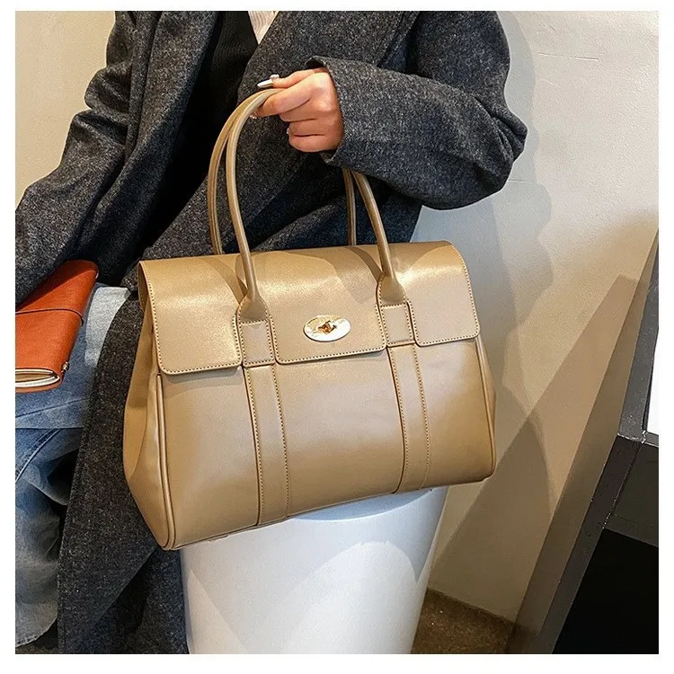 

2023 Новая женская вместительная сумка-тоут, шикарная сумка через плечо с регулируемым ремешком, универсальная сумка через плечо для работы и ежедневного использования