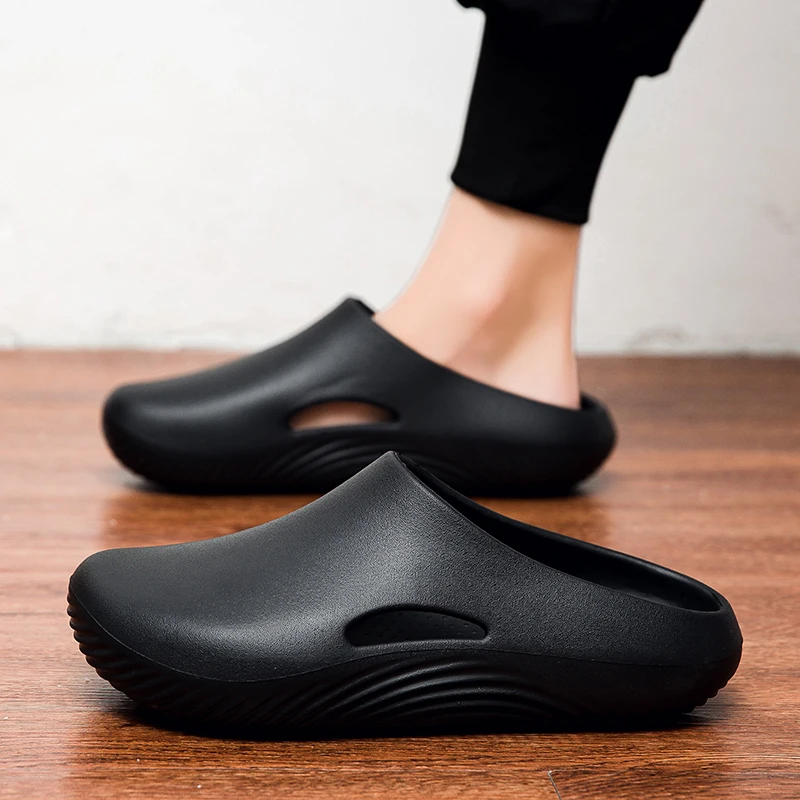 Men Slippers WaterProof Anti Skid Chef Shoe Breathable Slip on Casual Home Slippers Lightweight Beach Sandals Male Garden Clogs