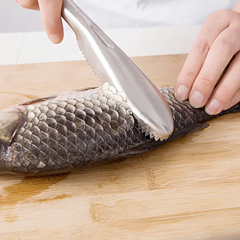 Removedor de escalador de pescado con diente de sierra de acero inoxidable, fácil limpieza de escamas de pescado, herramienta descalcificadora limpiadora de pescado de cocina