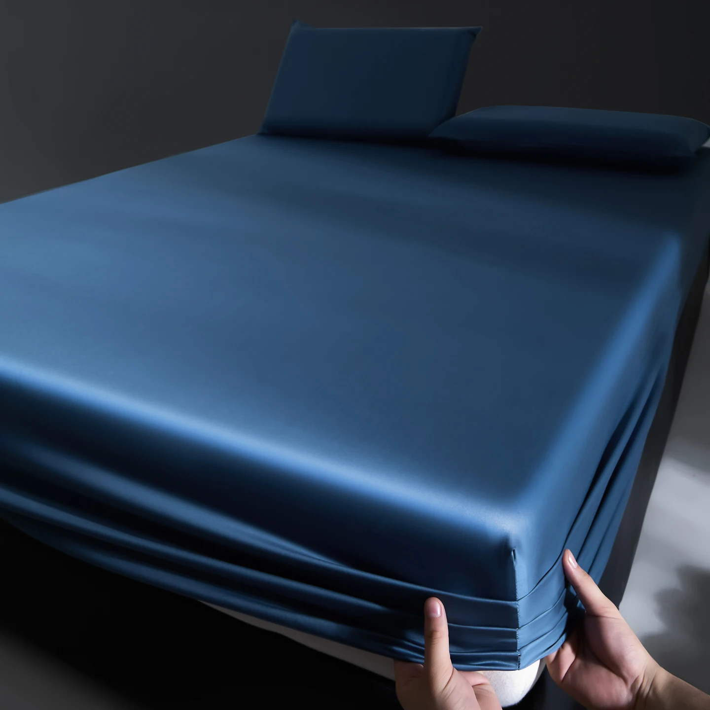 50S 100% Cotton Fitted Sheet, Smooth Breathable Mattress Cover with Deep Pocket Elastic Band, Snug Fit, Wrinkle Resistant