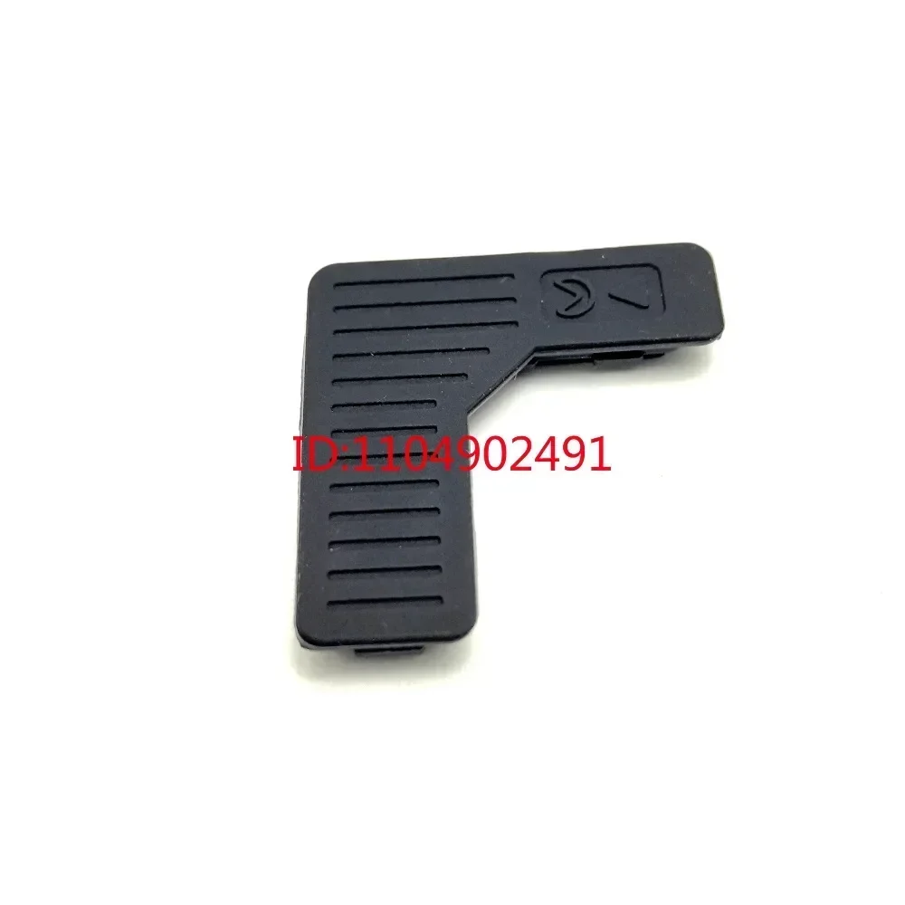 New 1pcs for Nikon D300 D300S D700 Seven Character Corner Rubber Battery Compartment Bottom Plug Camera Repair Part