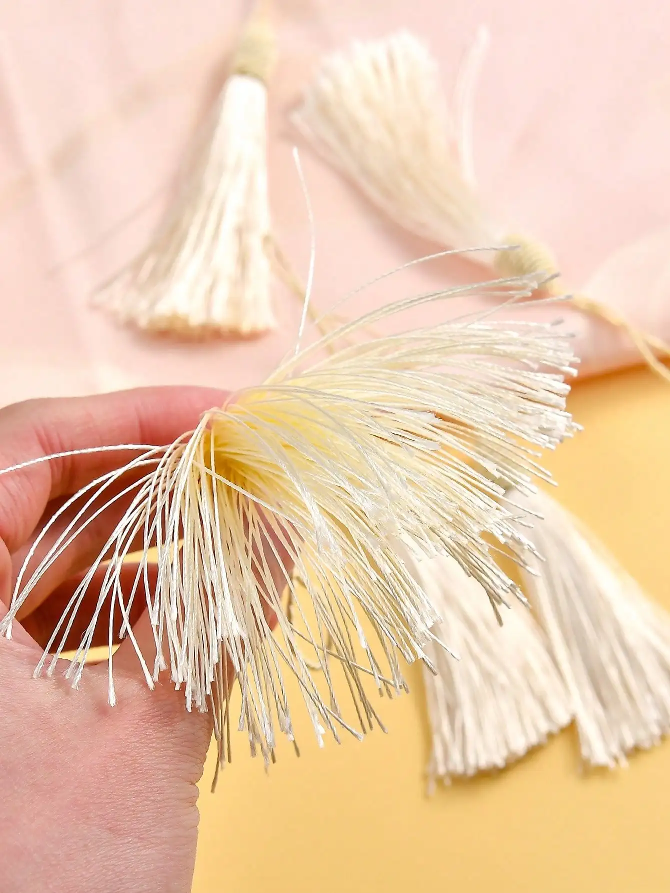 20/10 Pieces 5.5inch Tassel Bookmarks with Rings, Craft Tassels, Keychain Jewelry Making, Curtain Blankets, Graduation Decorations, Wedding Gifts (Beige)
