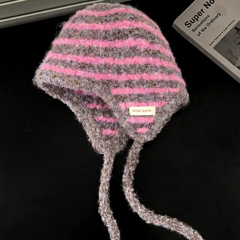 Retro-Streifenmuster, Ohrenschutz, Fliegermützen für Herbst und Winter, Nischenartikel, warme und flauschige Strickmütze für Damen, Beanie-Mützen. – Detail 5