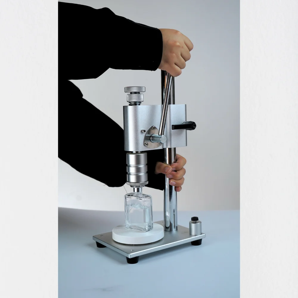 Hot Sale Eco-friendly Perfume Crimper Manual Crimping and Capping Tool Machine for Perfume Bottle,Perfume Bottle Sealing Machine