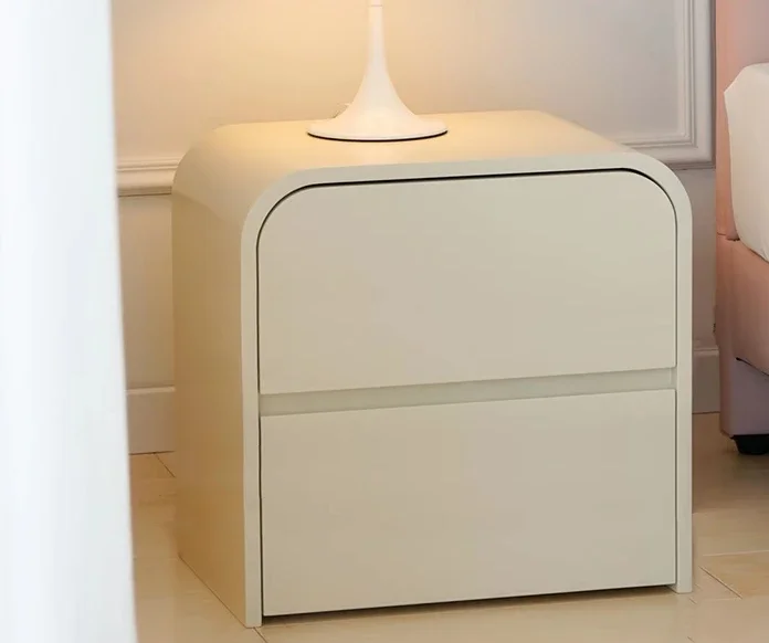 Compre camas, mesitas de noche, modelos antiguos.