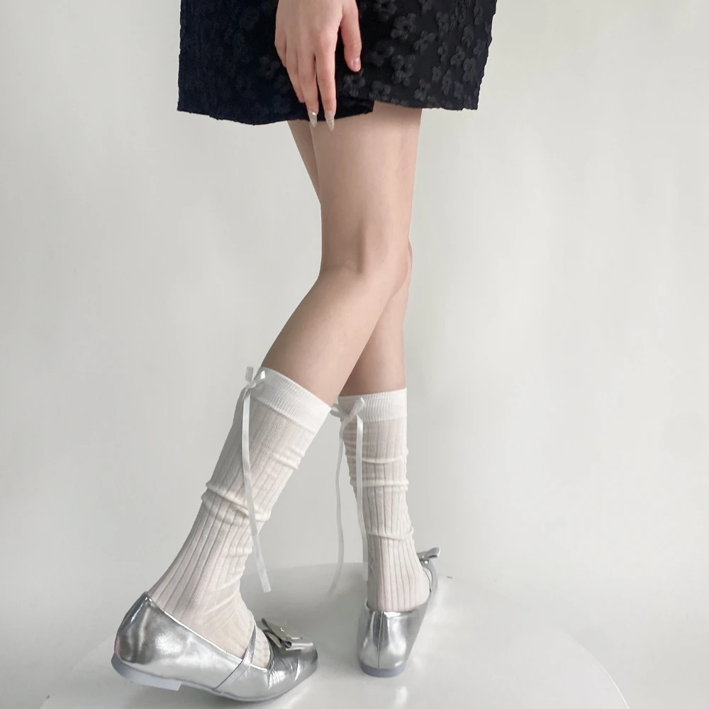 Nuevas medias para mujer, calcetines hasta la rodilla con lazo de vendaje, medias para mujer, estilo Ballet, Color sólido, calcetines largos blancos y negros, medias