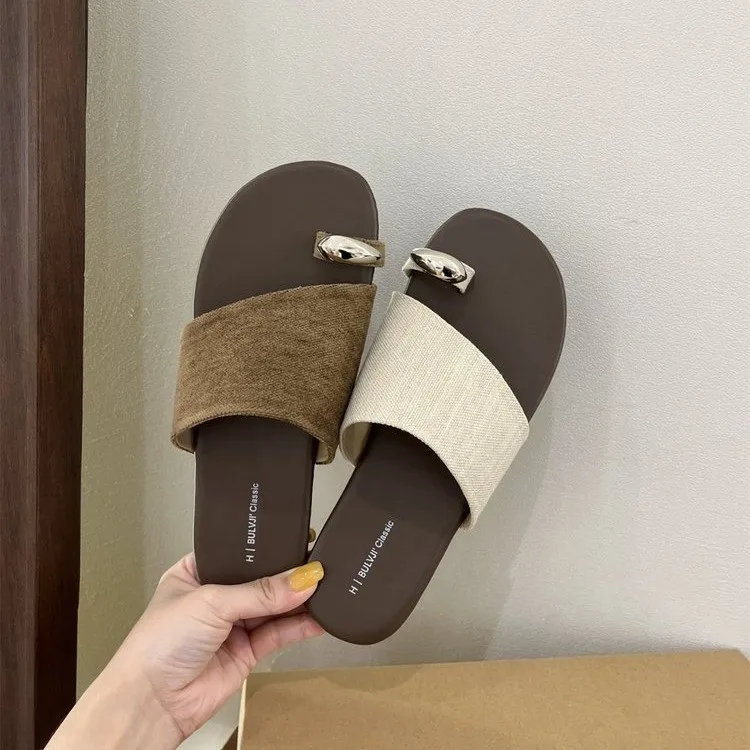 Korean-style color-blocking niche one-strap toe slippers for women 2026 summer new flat casual slides Women's sandals