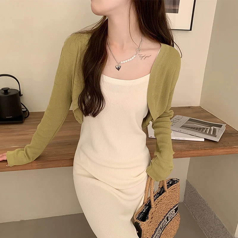 Sunscreen cardigan knitted jacket for women in the summer of 2024, thin suspender skirt, top up, ice silk short camisole jacket