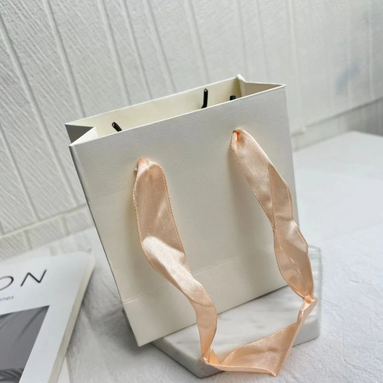 1PC Square Jewelry Organizer Box White Color Kraft Paper Display Gift Boxes Ring Earring Necklace Bracelet Exquisite Gift Box