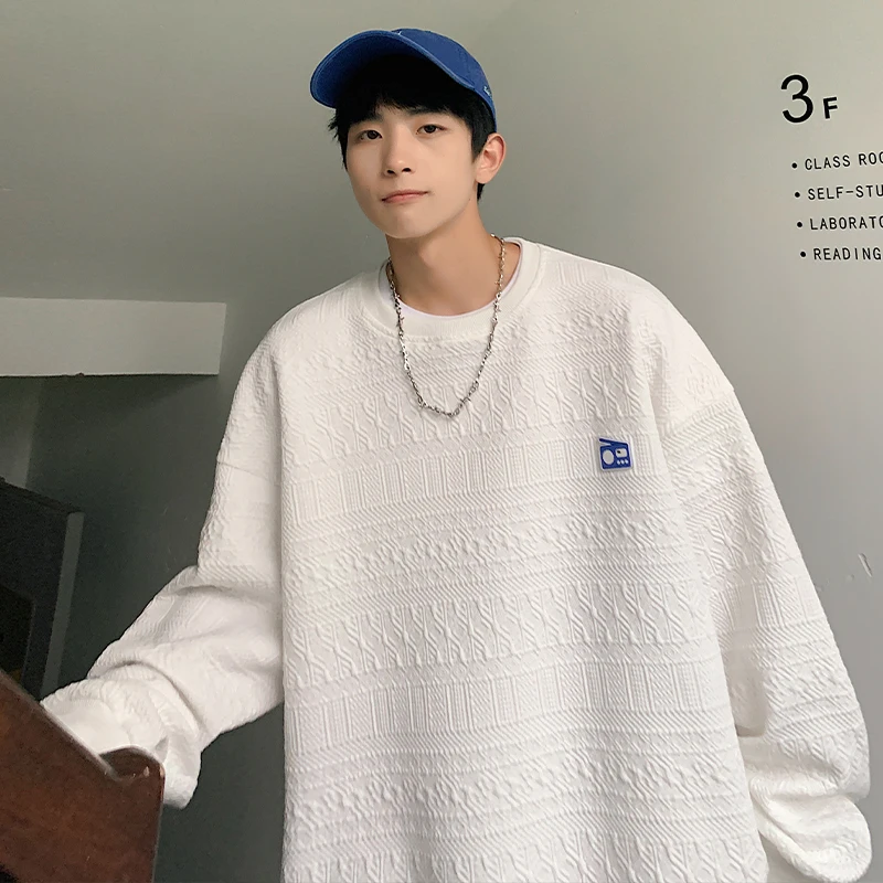 New Korean Autumn and Spring Long Sleeved T-shirt for Men's Sweater Underlay Shirt for Men's Round Neck Pullover Sweater for Men