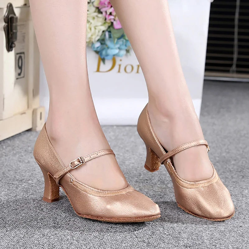 Scarpe da ballo da donna in vera pelle con suola morbida per praticare la danza indoor del ventre Scarpe da ballo in pelle di vacchetta da cheerleader jazz