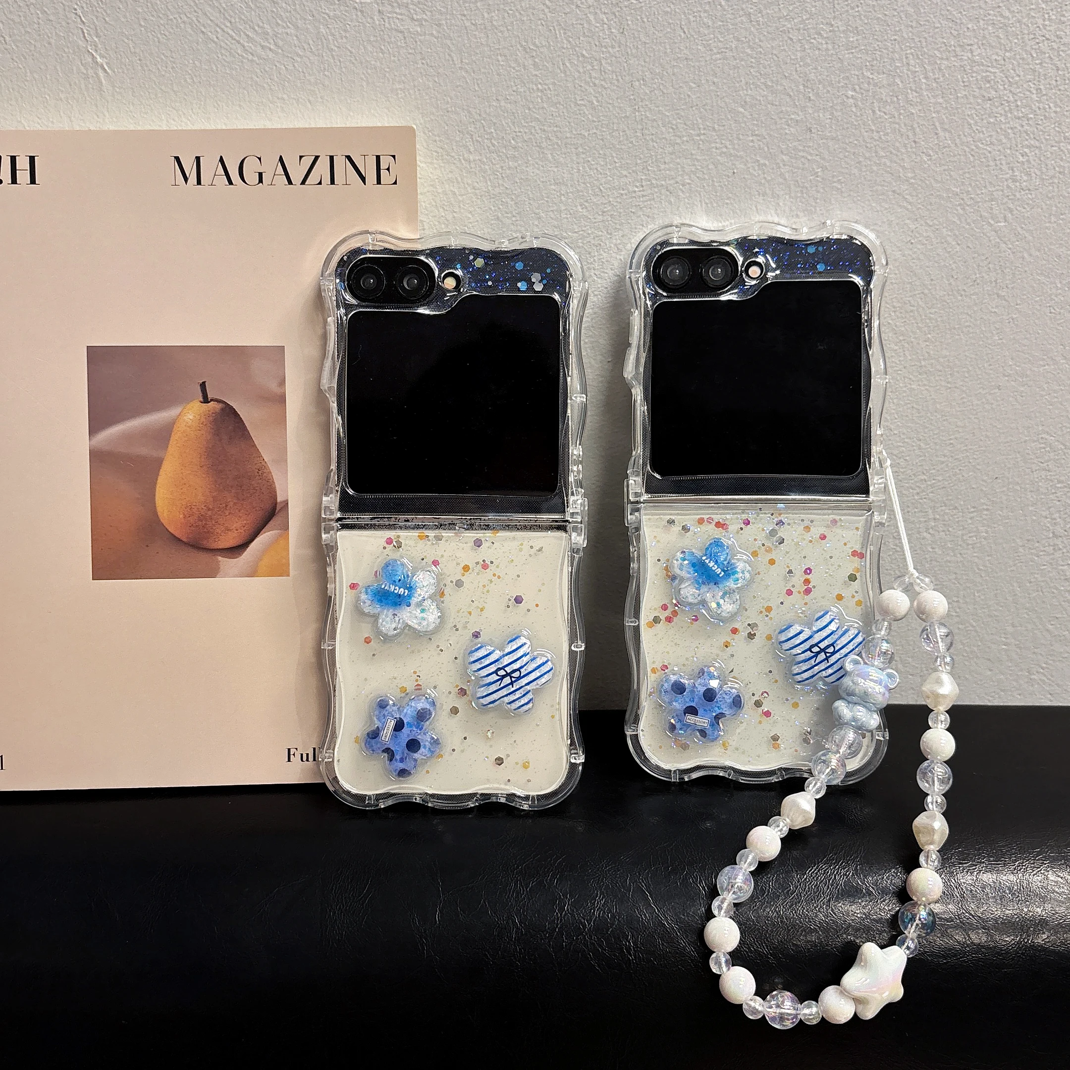 

Luxury Blue Flower Pattern Folding Phone Case for Samsung Galaxy Z Flip6/5/4/3 Fresh Elegant Design Lightweight Protective Cover
