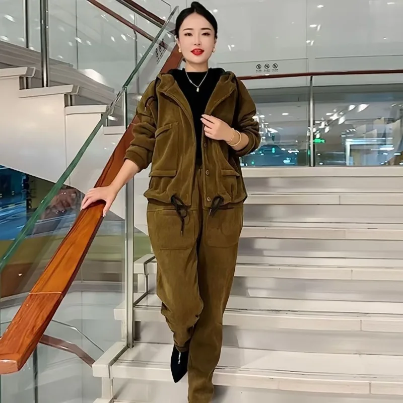 

Модная женская осенне-зимняя толстая свободная куртка с капюшоном + комплект из двух предметов, уменьшающие возраст повседневные брюки E12186