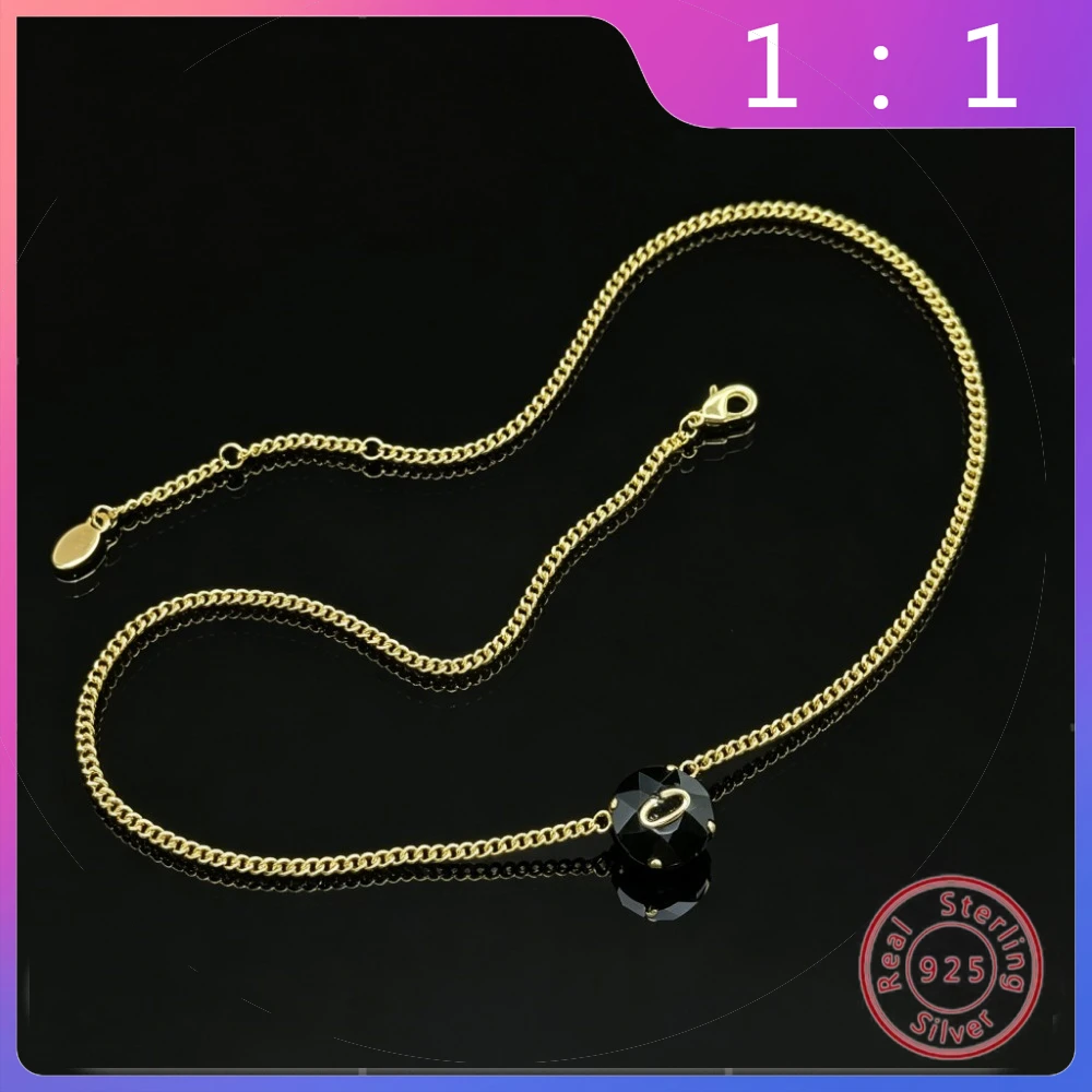 

Новое ожерелье из серебра S925 пробы с черным кристаллом и подвеской в виде буквы, роскошное, модное, в стиле ретро, универсальное, нишевое, праздничный подарок