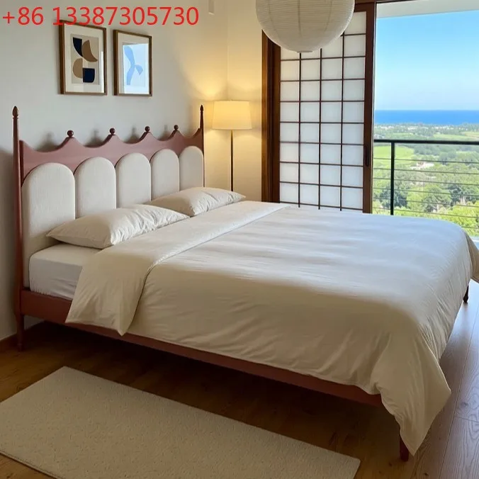 

Двуспальная кровать из массива ясеня в средневековом стиле для главной спальни, с мягкой обивкой, простая и стильная.