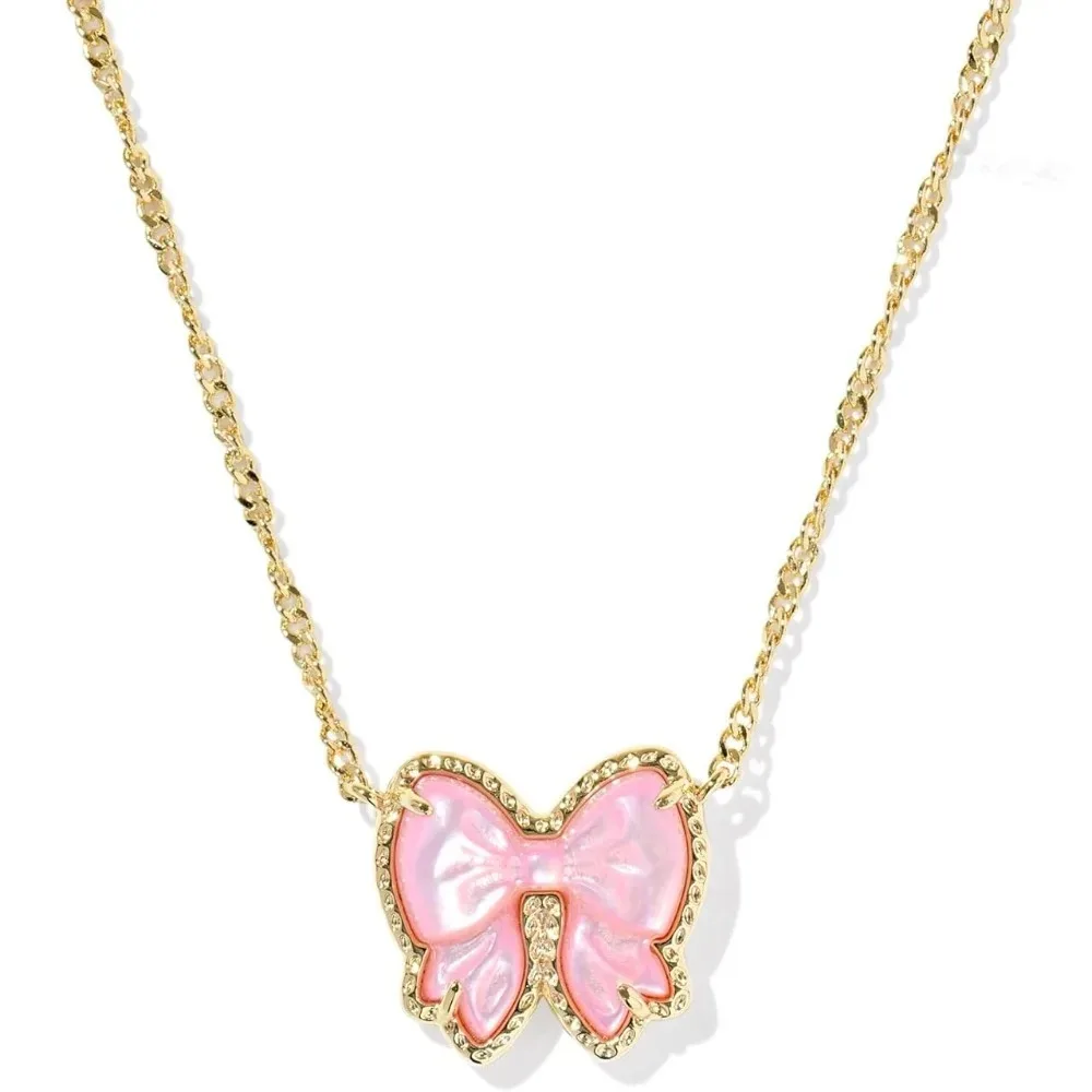 

Dainty Pink Shell Bow Pendant Necklace, Gold Plated Inlaid Cubic Zirconia Minimalist Sweet Bow Choker Daily Women Jewelry