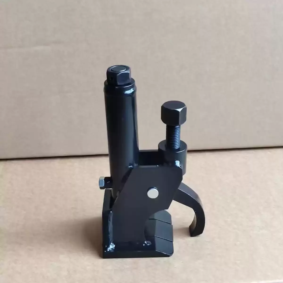 Portable Heavy-Duty Tire Remover Tool, Car Tire Removal Repair Spare Part for DIY Suspension Maintenance & Auto Repair Shop