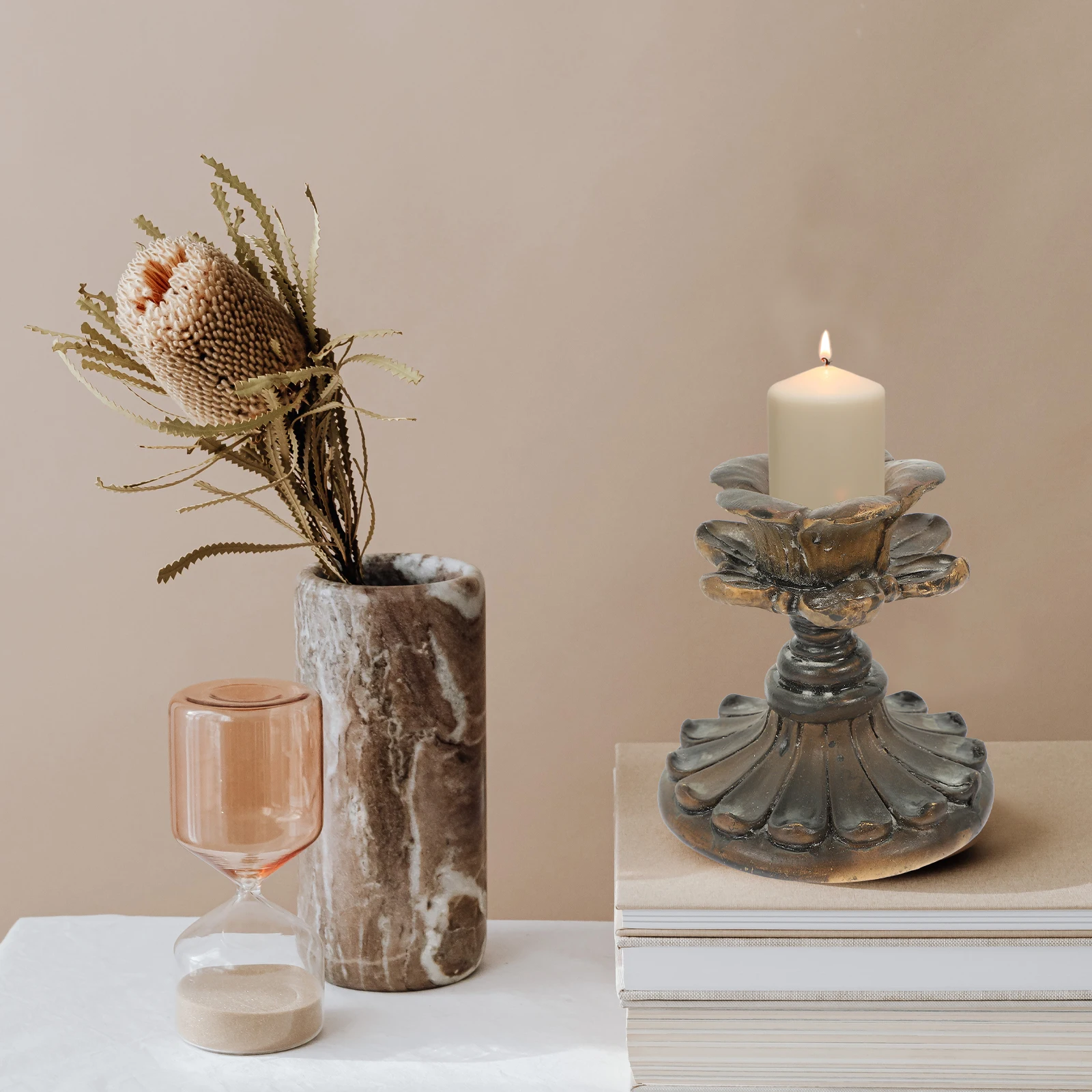 

Vintage Resin Carved Candleholder Delicate Candlestick for Romantic Party Home Decor Rustic Table Decoration Resin