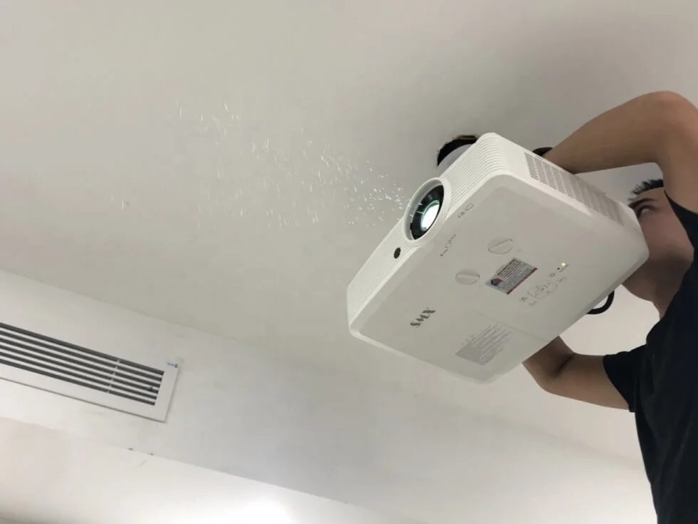 SMX 6000 Lumens Affordable Meeting Room and Conference Room WUXGA 3LCD Projectors