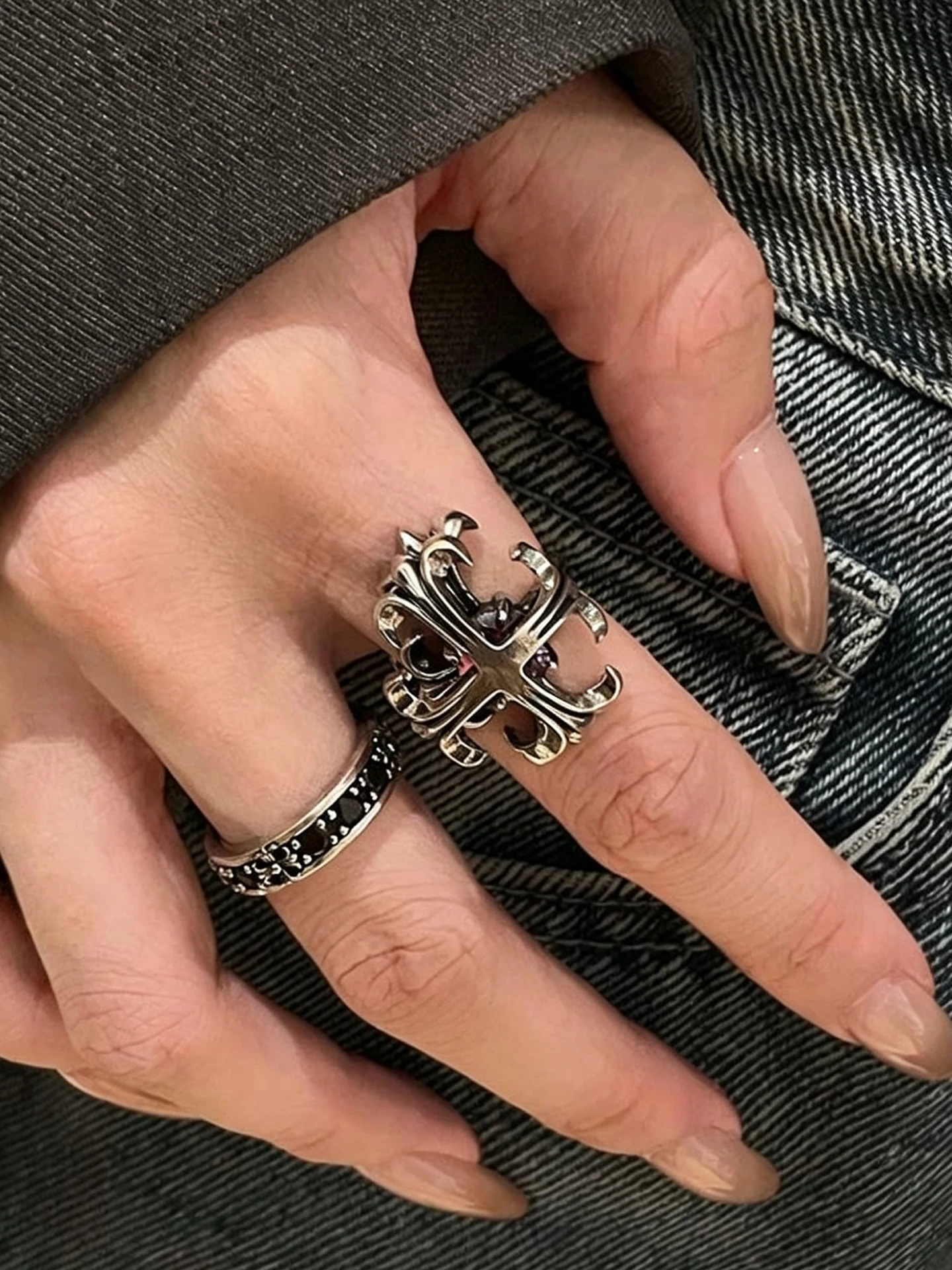 vintage-cross-ring-unisex-punk-style-cold-tone-alloy-finger-ring-high-end-feeling-open-ring-for-men-and-women