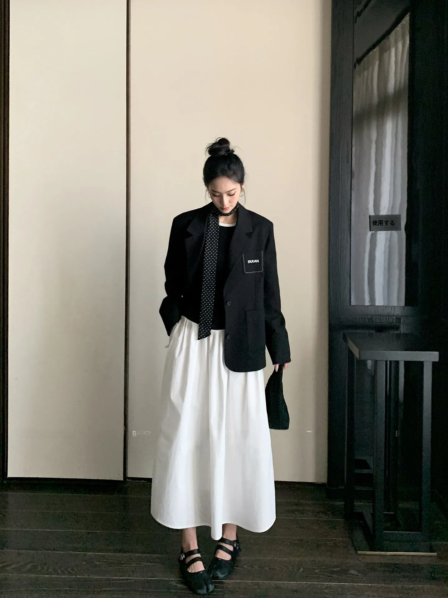 

Ele Bla Embroidered Suit Women's Straight Cut Slimming Design Spring 2026 Faion Outerwear Single Button Closure