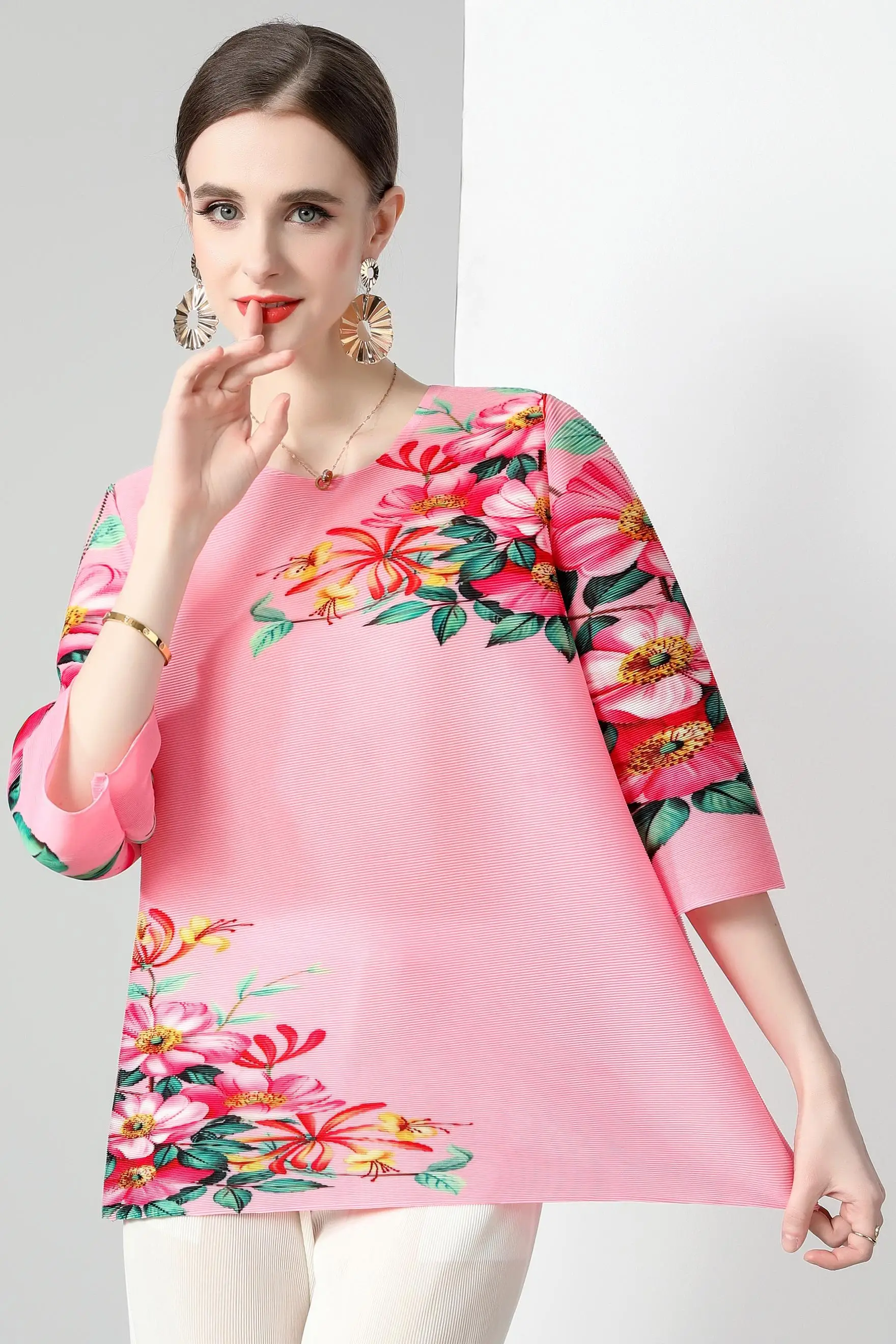 

Summer New One-size Women's Printed Pleated Three-quarter Sleeve Pullover Top Round Neck Women's T-shirt Women Clothes