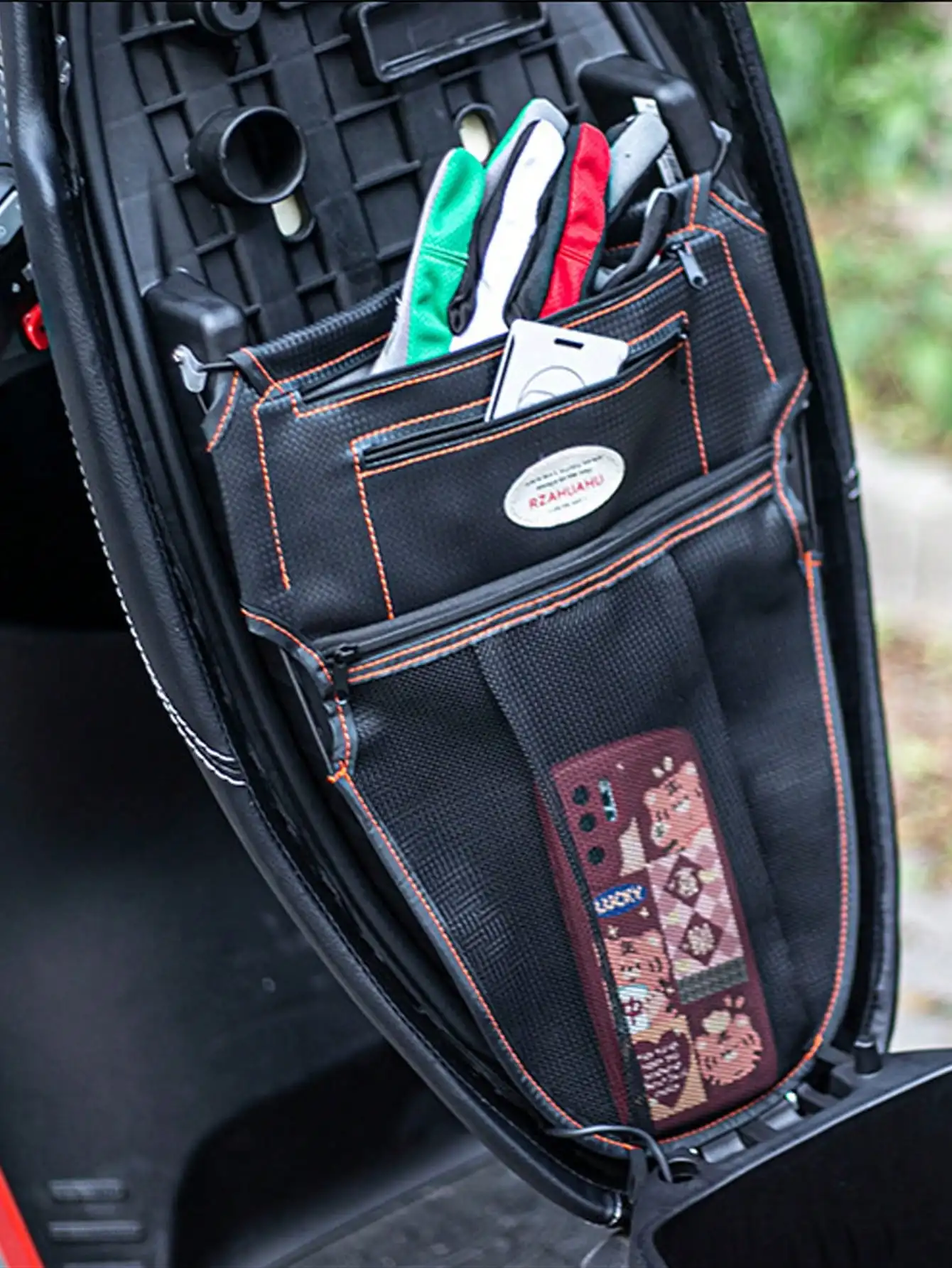 1 Pcs Black Motorcycle Storage Bag - Waterproof & Scratch Resistant, Multi-pocket Design, Detachable Shoulder Strap Design