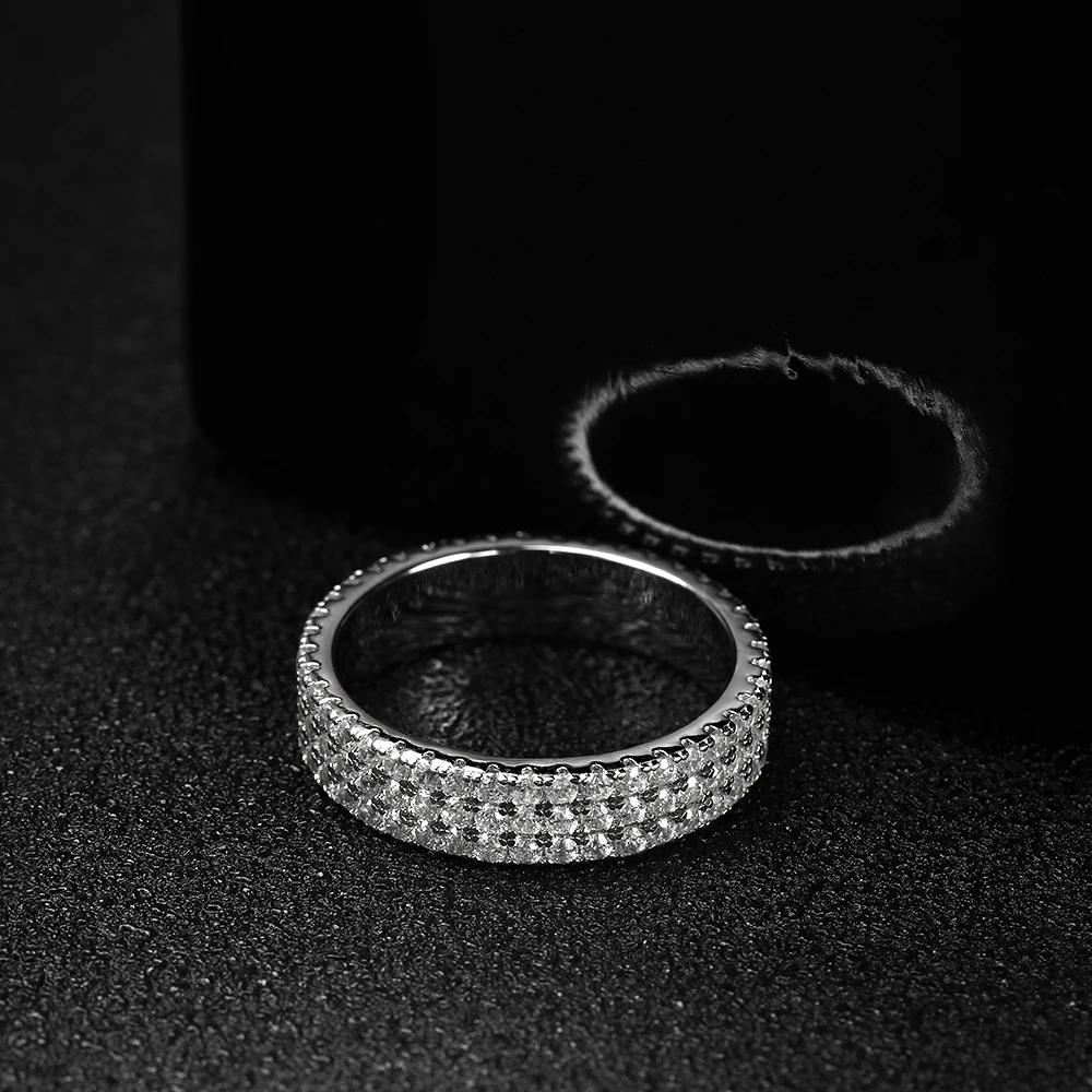 URLOVER D VVS1 Pełny pierścionek z moissanitem 925 Sterling Sliver Obrączka ślubna Okrągłe pierścionki z diamentem laboratoryjnym dla kobiety Błyszcząca biżuteria