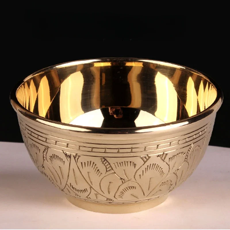 Copa de cáliz de latón Retro, copa de vino, Mini taza de vino creativa para bebidas, vaso de licor de Metal de estilo europeo, taza de té de Kung Fu para Bar en casa