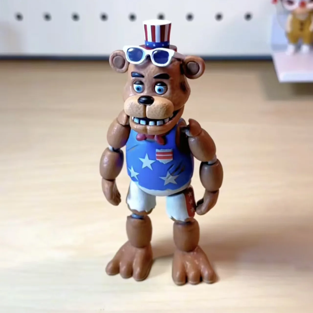 Figura de acción de Freddy de fuegos artificiales de edición de coleccionista, juguete de muñeca articulada desmontable Fnaf Bear Midnight Harem Five Nights