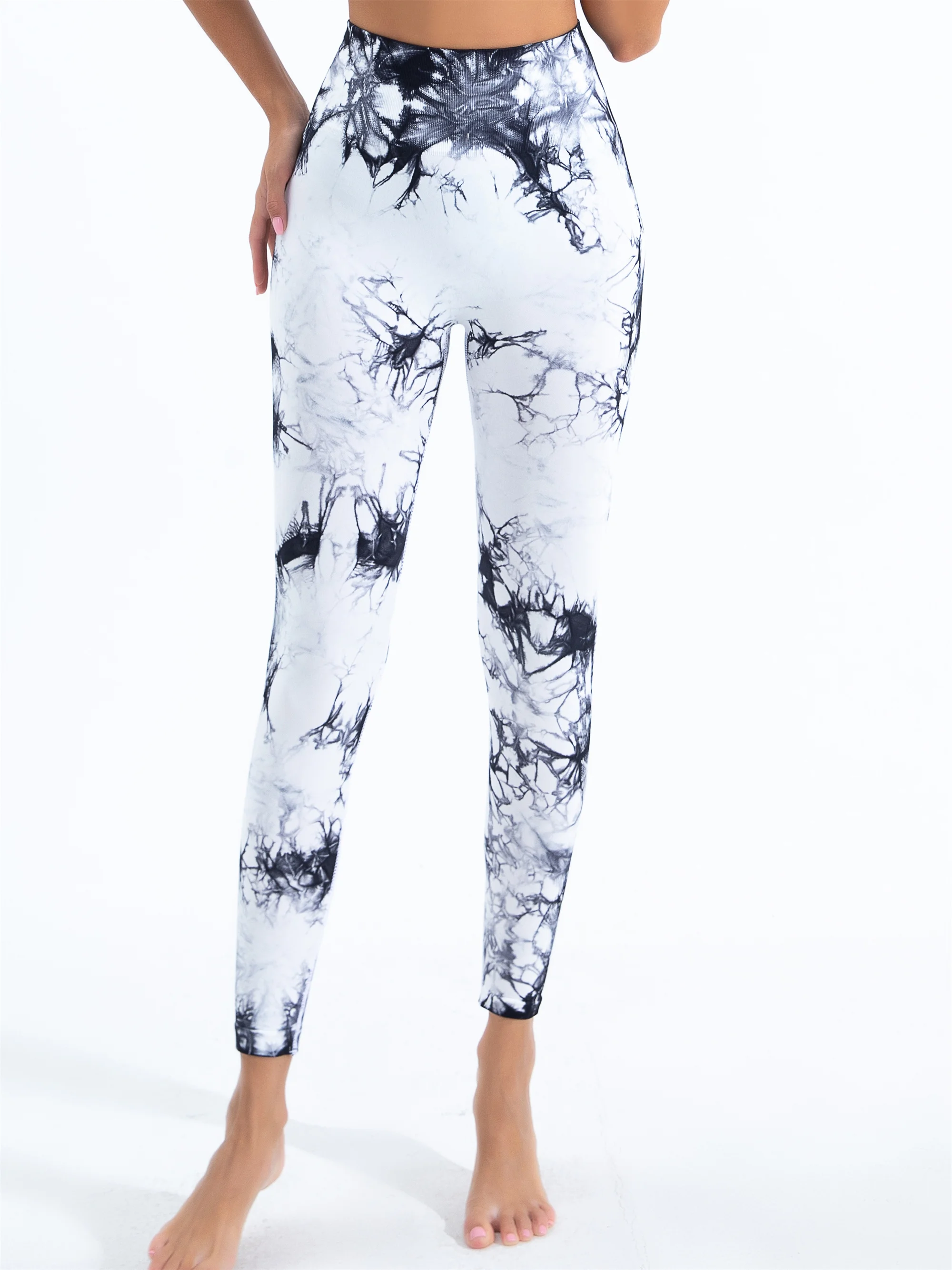 Dames 2024 nieuwe naadloze tie-dye yoga-legging hoog getailleerde hoge elastische basislaag bodyshaping broek voor gymmode vrouwen