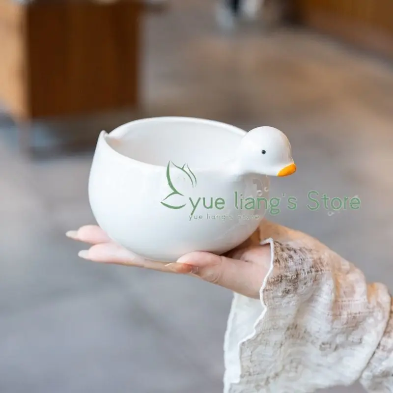 Creative Duck shaped Ceramic Bowl with Pouring Mouth Egg Beating Baking Flow Guide Bowl Home Use Multi functional Salad Bowls