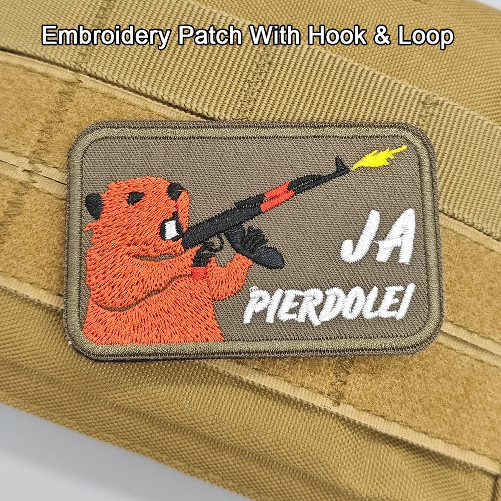Parche Táctico de Moral, Castor Enojado con Pistola y Texto en Polaco "JA PIERDOLE" Bordado con Gancho y Bucle para Mochila Militar, Chaleco y Gorra