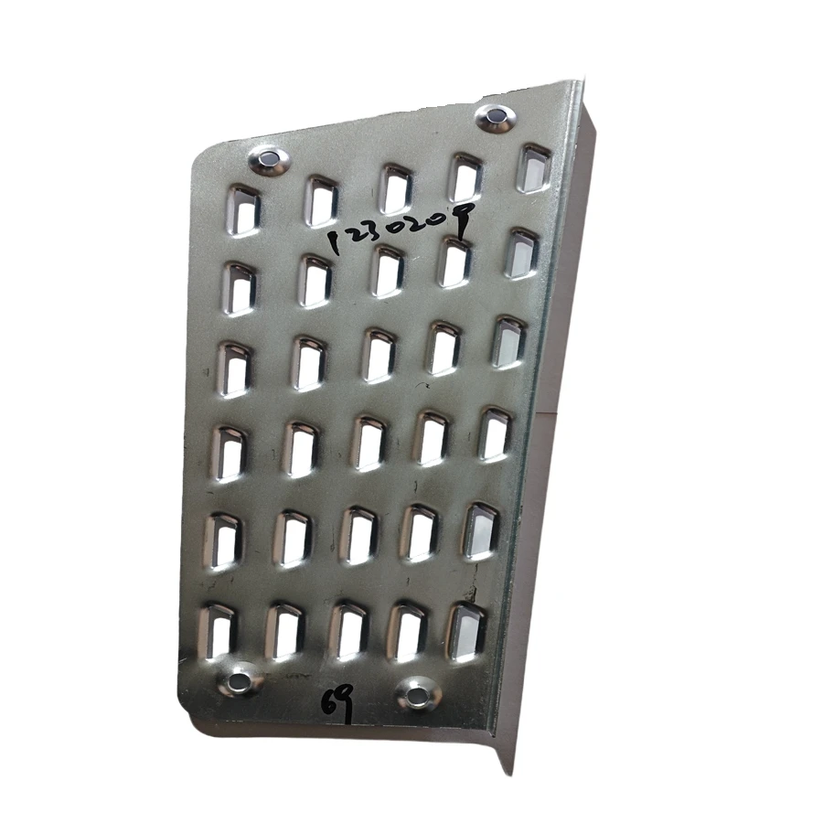 

Right Fender Anti Slip Step