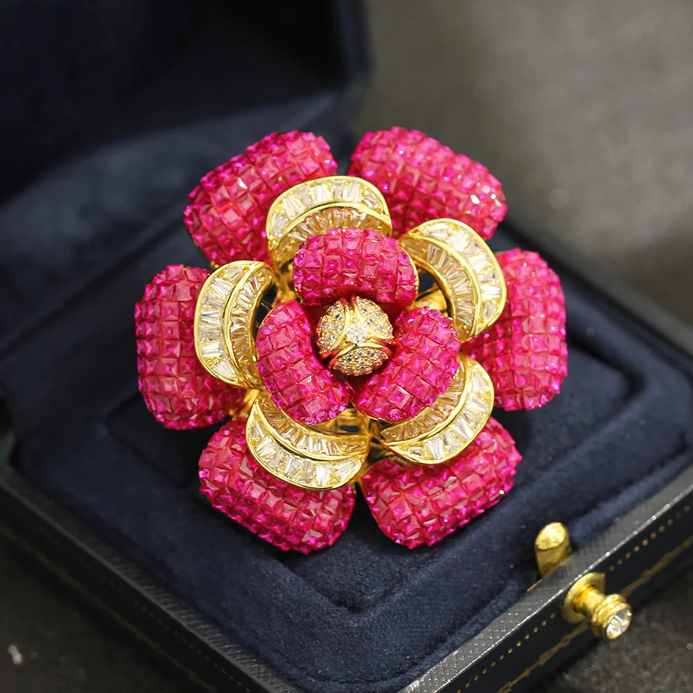 Heavy Luxury Micro-Paved Zircon Rose Crystal Petal Brooch, Convertible Pendant 2-in-1 Lapel Pin for Women