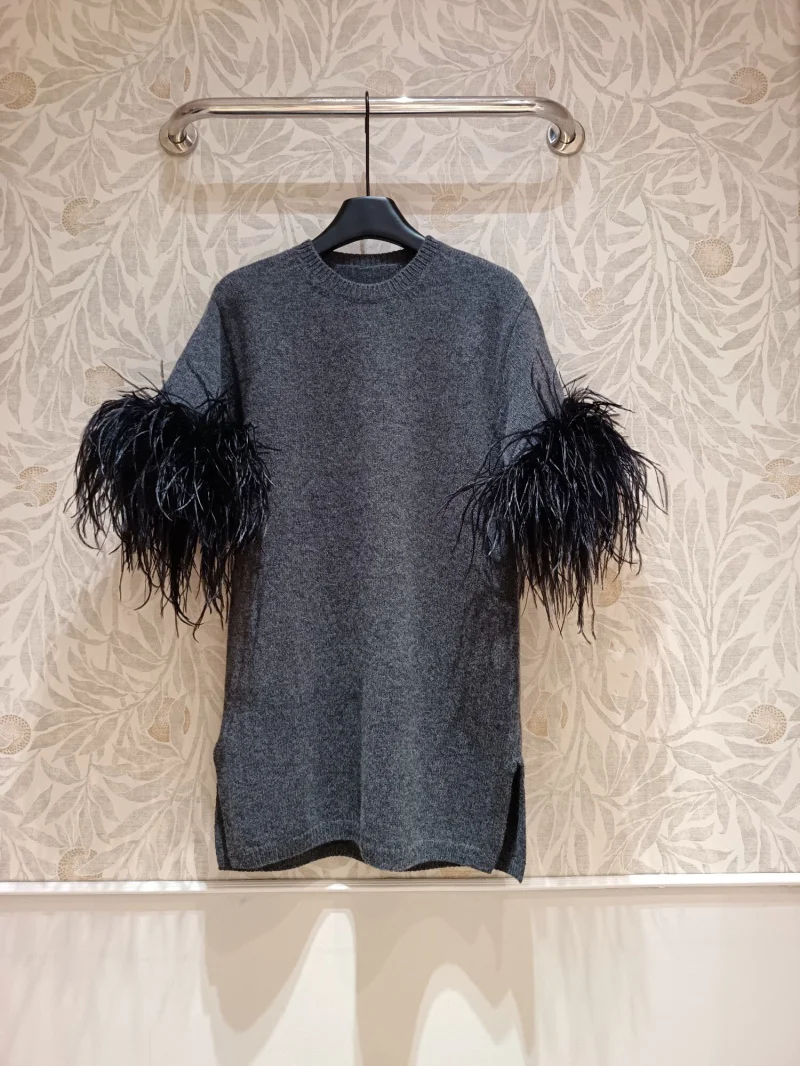 2024 Autumn Women's T-shirt Fashion Exquisite Cuff Splicing Ostrich Feather Sleeve Knitted Sweater Top Casual Hoodie