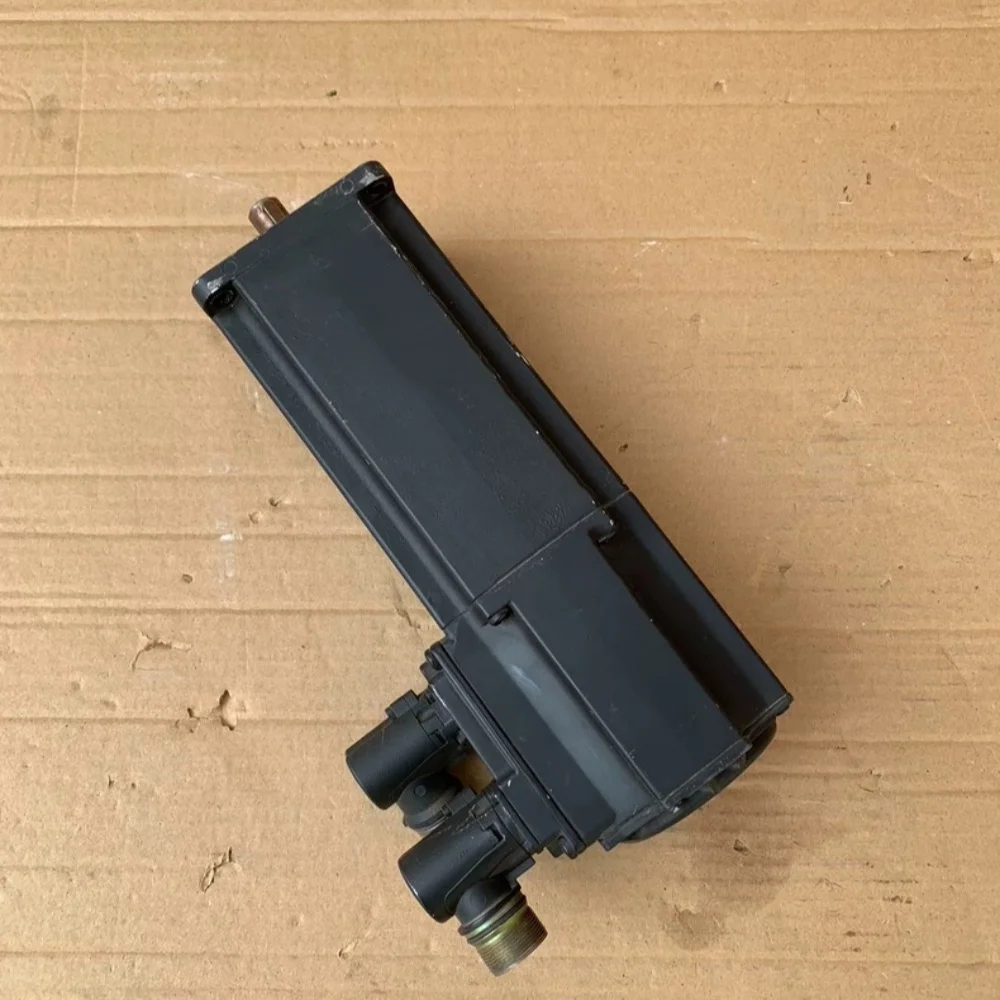 New Variable Frequency Drive Fast Dispatch Servo Drive   MAD130B-0250-SA-S2-DK0-35-A1   MAD130B-0250-SA-S2-DK1-35-N1
