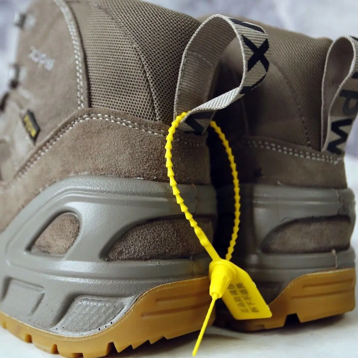 

Новая горячая Распродажа, дышащая, износостойкая, легкая, антифрикционная походная обувь, альпинистская обувь, уличная обувь, кроссовки, очень г