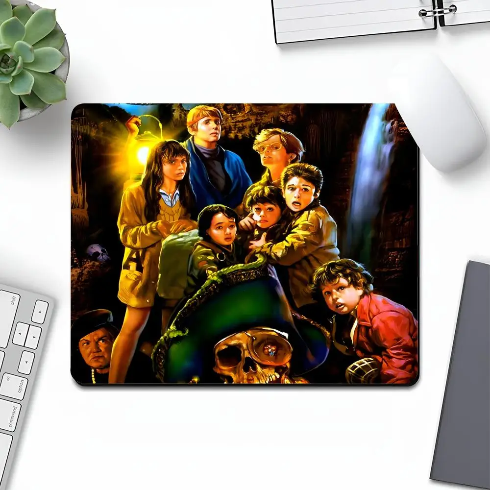 The Goonies Gifts Mouse Pad Art Gaming Gamer Small Rubber Locking Edge Large Computer MousePad Laptop Desk Pad