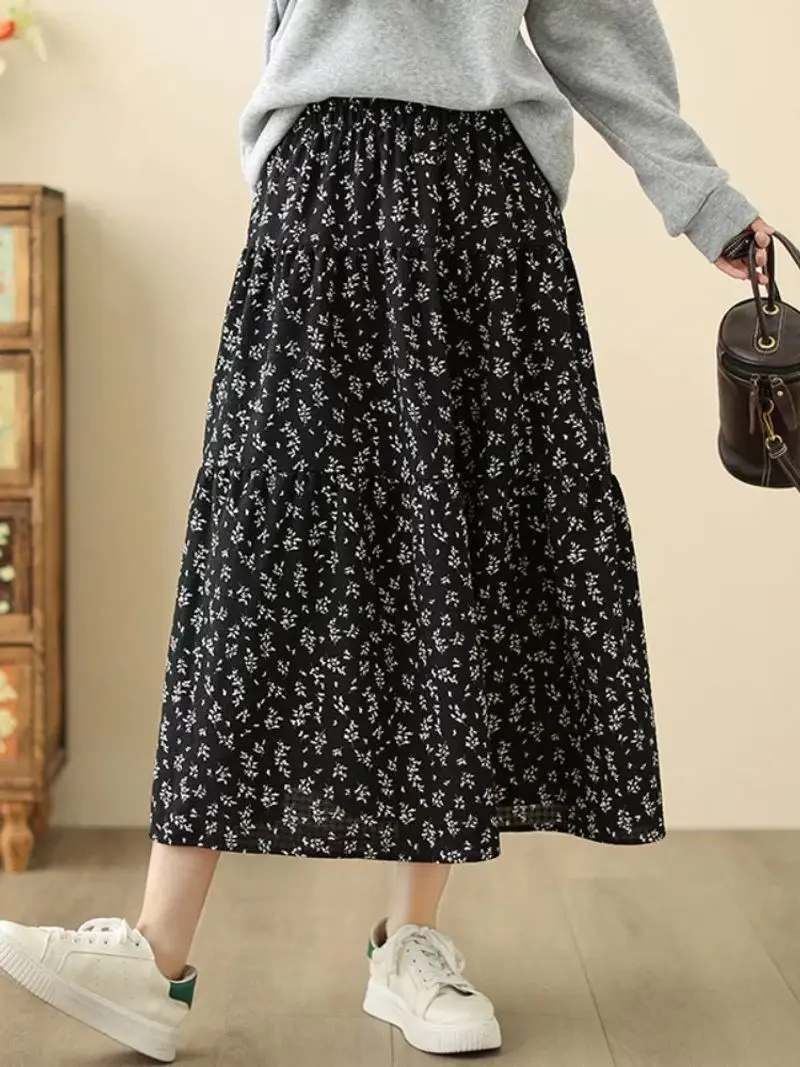 Harajuku Minimalist Black Ditsy Floral Tiered Maxi Skirt Elastic High Waist Chiffon Skirt With Lining Vintage Dateing Outfits