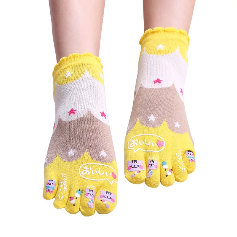 4 pairs/lot Women Toe Sock Cute Animal Cat  Five Finger Sock Running Athletic Ankle Socks for Ladies Cute Funny Socks For women