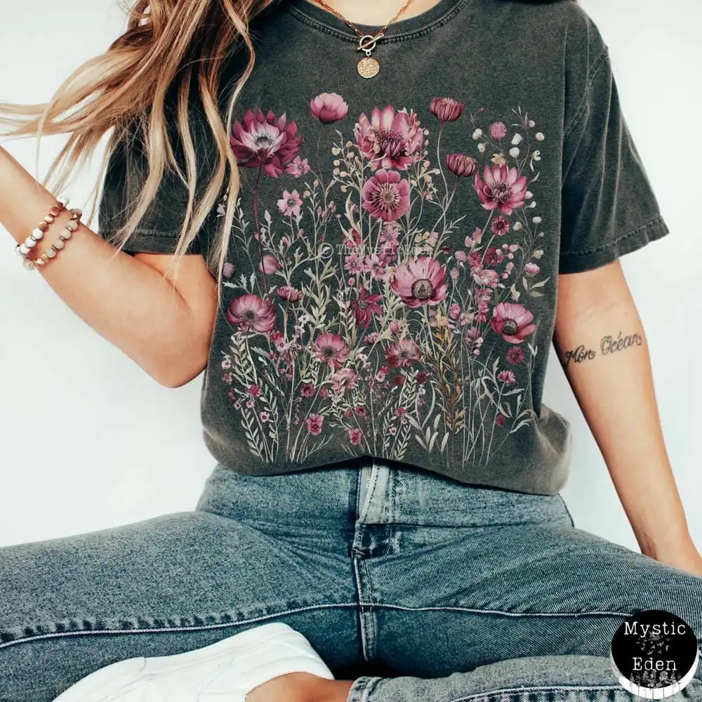 Vintage maroon floral Unisex Tee Pressed Flowers Comfort T-Shirt Boho Cottagecore Tshirt Apparel Trendy Y2K Casual Streetwear