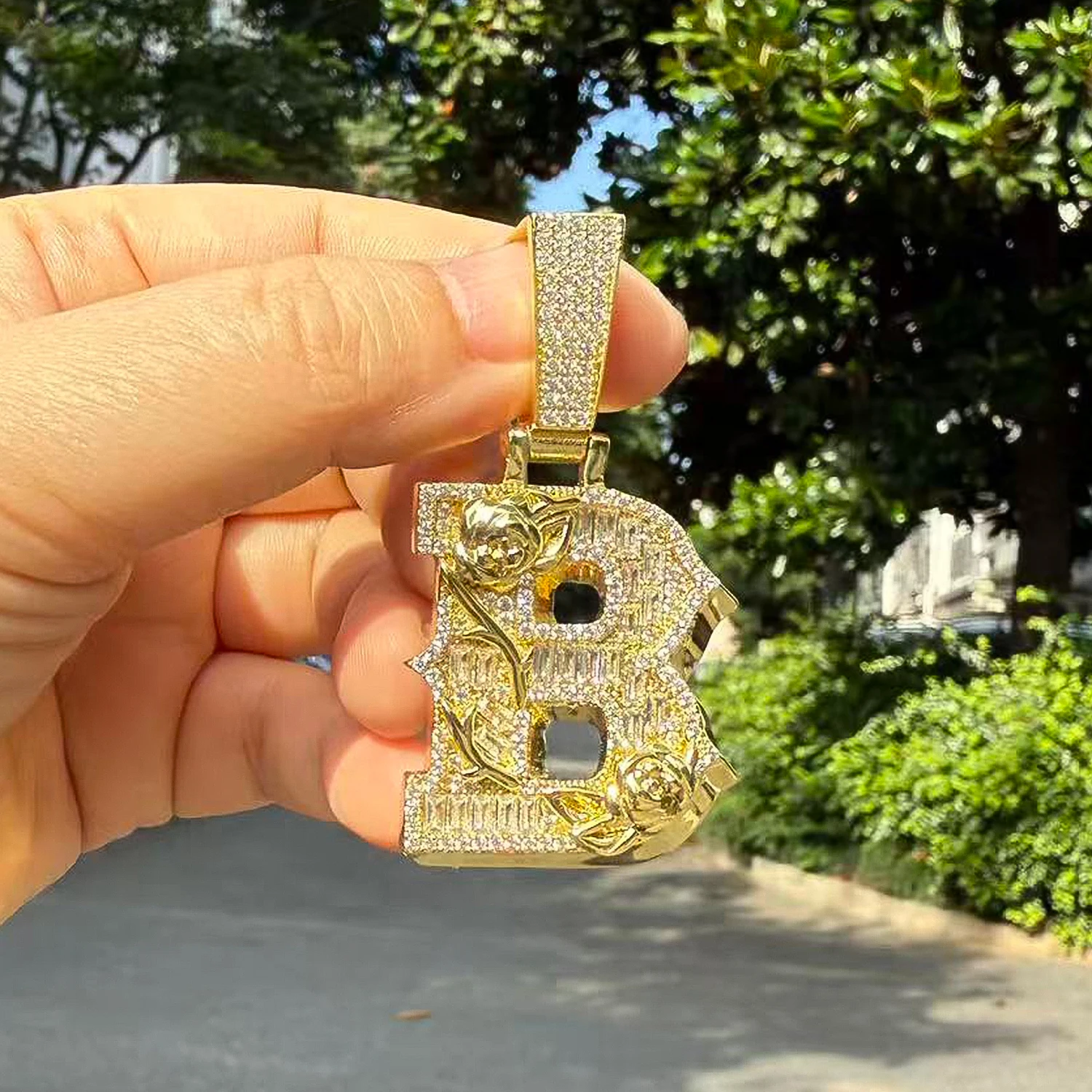 the-bling-king-フルパヴェジルコンカスタムイニシャルペンダント-ソーンローズバゲットジルコニアレターネックレス-ヒップホップジュエリーギフト