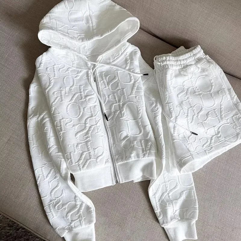 Women's suit 2025 new spring fashion letter sportswear suit women's street age-reducing zipper sweatshirt shorts two-piece set