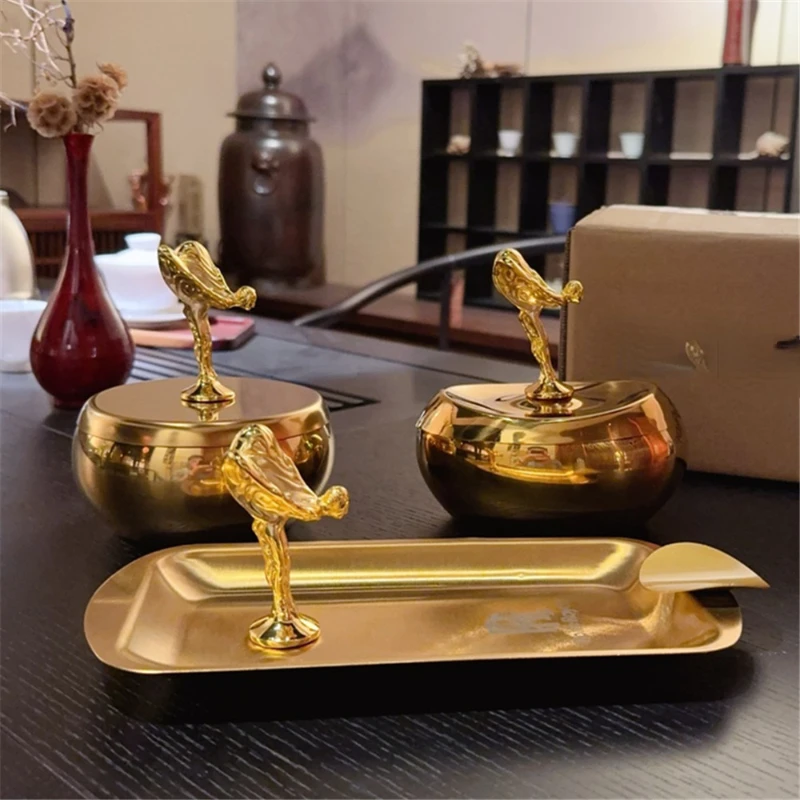 

Golden Man Stainless Steel Ashtray with Lid Home Living Room Office Commercial High-end Atmospheric Gifts